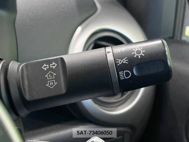 Mazda DEMIO 2010-06 359378-19