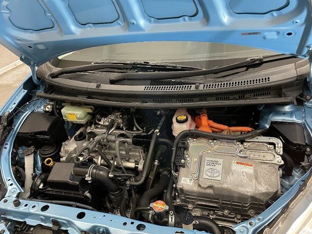 Toyota AQUA 2012-01 192138-27