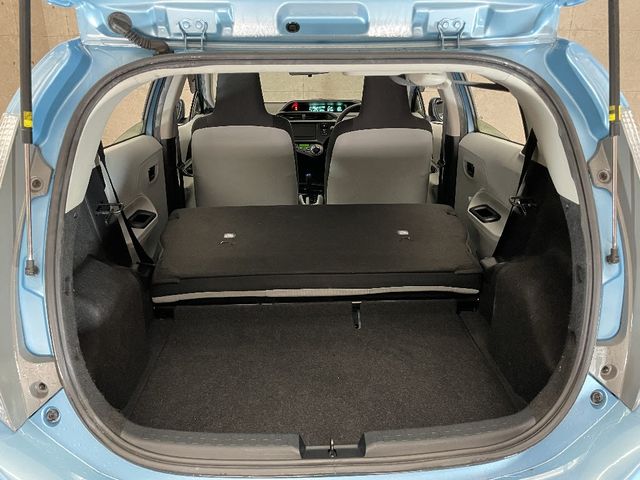Toyota AQUA 2012-01 192138-17