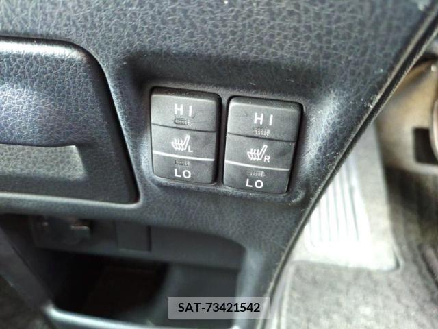 Toyota ESQUIRE 2015-03 385759-21