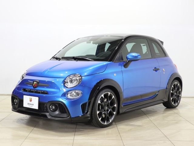 Abarth 695 2023-07 26824-0