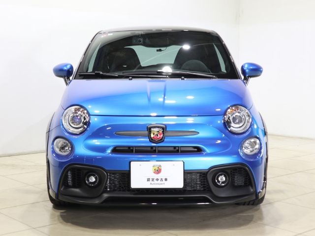 Abarth 695 2023-07 26824-1