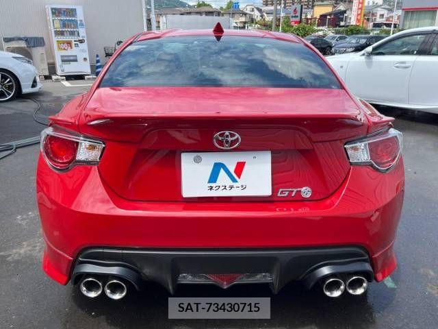 Toyota 86 2014-03 355208-14
