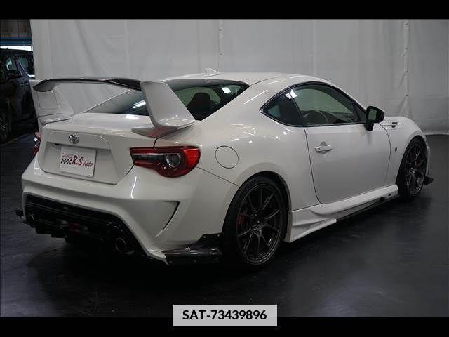 Toyota 86 2018-08 352711-8