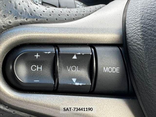 Honda FIT HYBRID 2012-05 348252-23