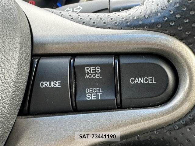 Honda FIT HYBRID 2012-05 348252-22