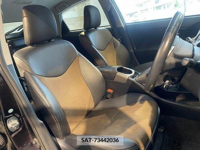 Toyota PRIUS 2014-01 339772-10