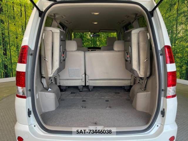 Toyota NOAH 2005-09 365119-10