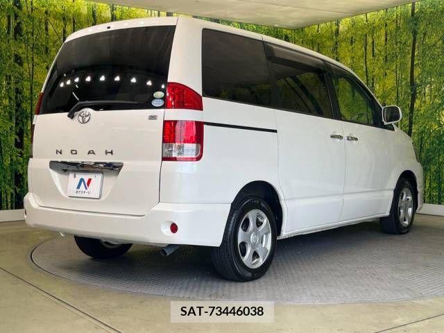 Toyota NOAH 2005-09 365119-17