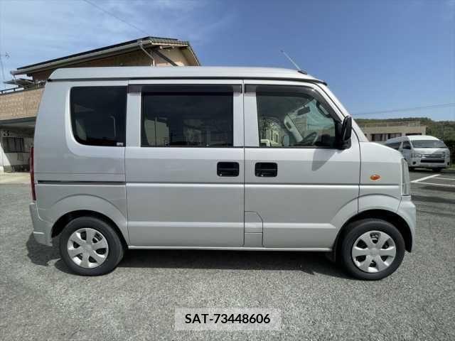 Suzuki EVERY 2015-01 297366-11