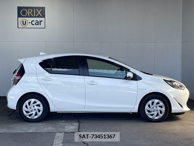 Toyota AQUA 2019-01 235455-5