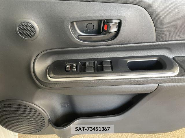 Toyota AQUA 2019-01 235455-14