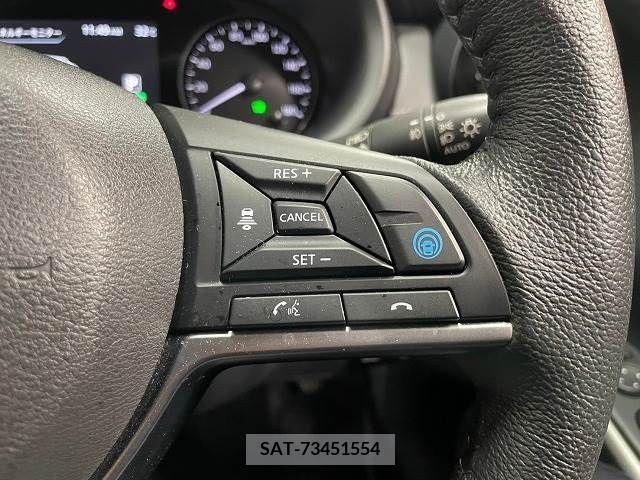 Nissan KICKS 2021-08 362289-5