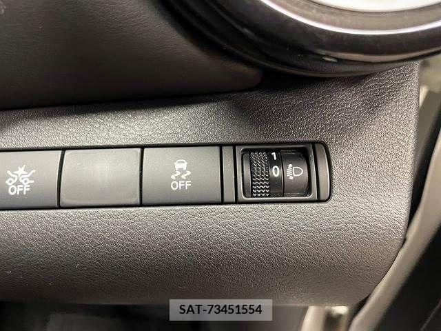 Nissan KICKS 2021-08 362289-12