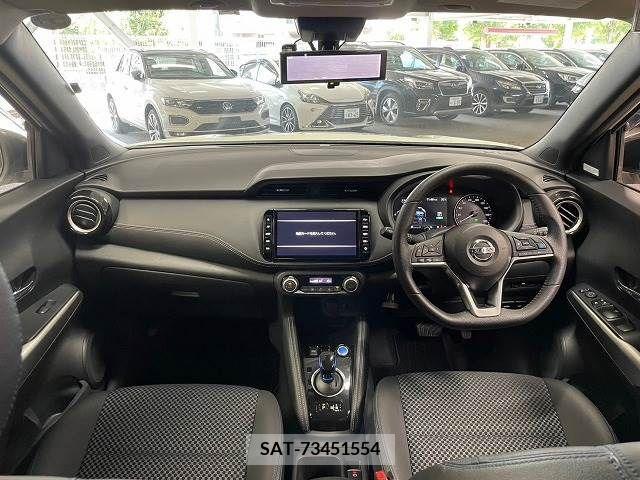 Nissan KICKS 2021-08 362289-1