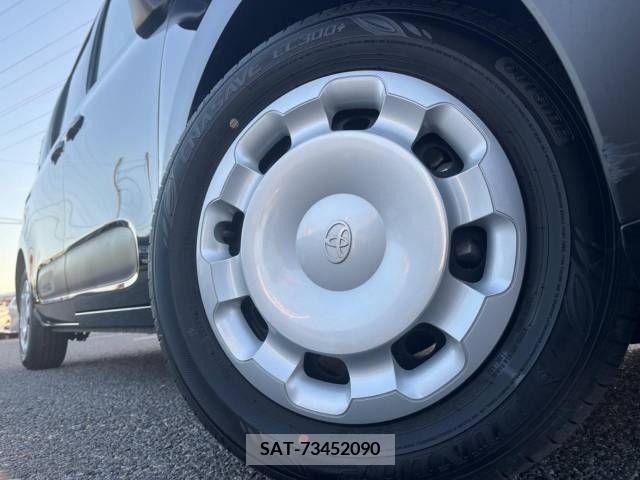 Toyota SIENTA 2023-03 208082-13