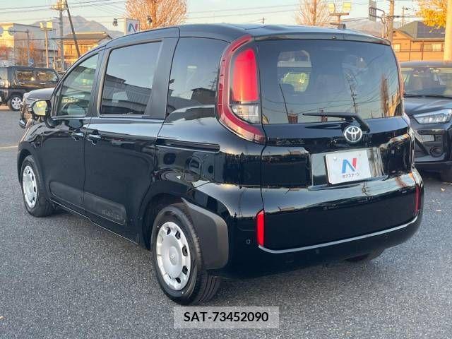 Toyota SIENTA 2023-03 208082-17