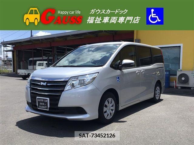 Toyota NOAH 2017-04 392819-0