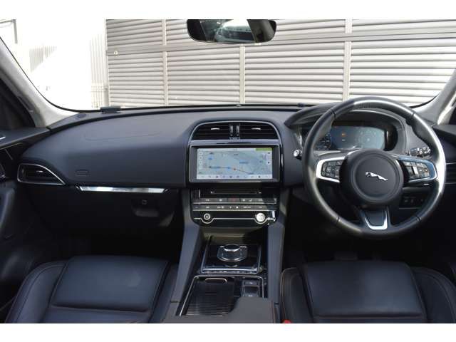 Jaguar F-PACE 2019-12 581-9