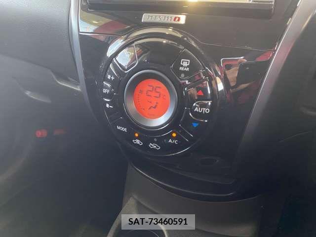 Nissan NOTE 2015-10 327783-9