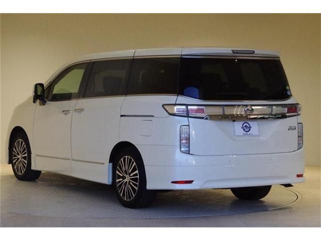 Nissan ELGRAND 2019-04 12808-23
