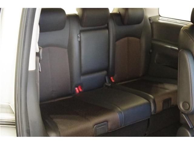 Nissan ELGRAND 2019-04 12808-15