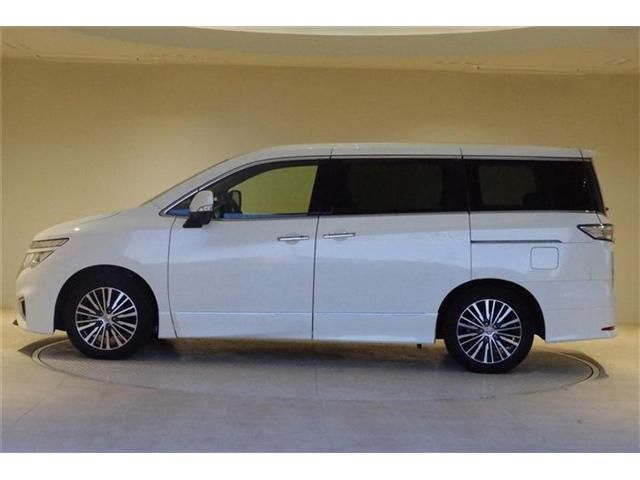 Nissan ELGRAND 2019-04 12808-24