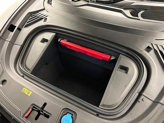 Audi E-TRON 2021-12 183976-20