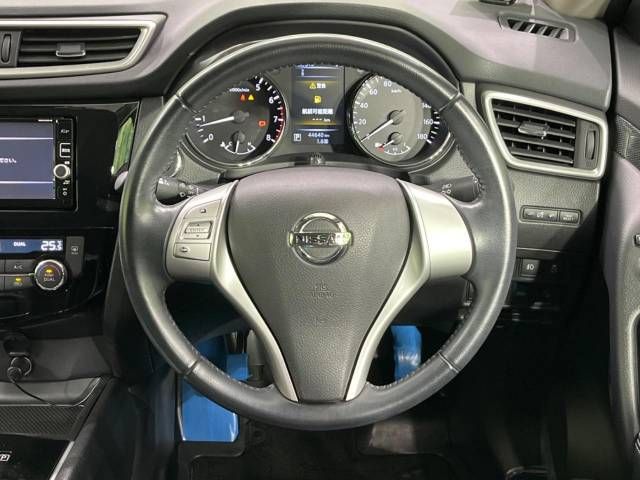 Nissan X-TRAIL 2017-03 185160-11