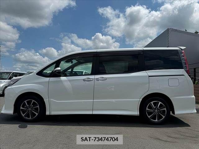 Toyota NOAH 2019-09 365109-10