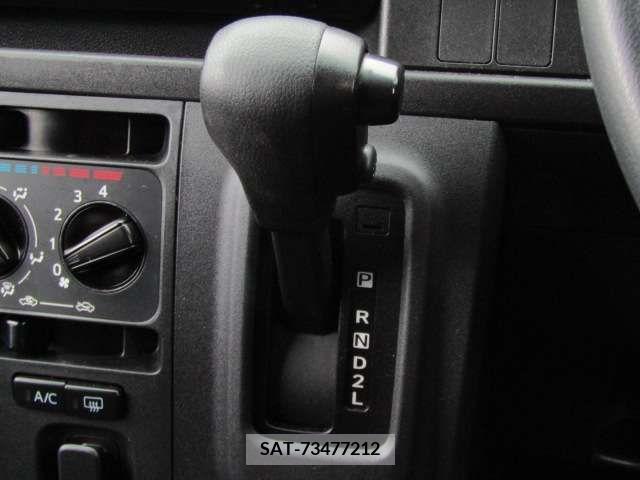 Toyota PIXIS VAN 2019-03 315580-12