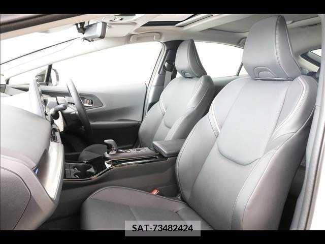 Toyota PRIUS 2024-05 332942-14