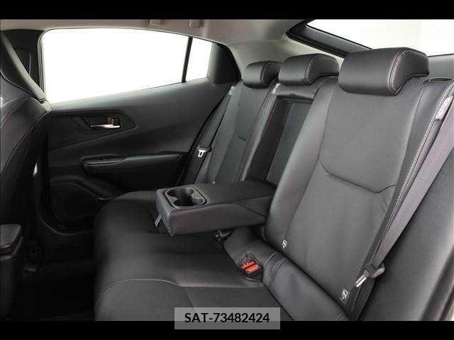 Toyota PRIUS 2024-05 332942-15