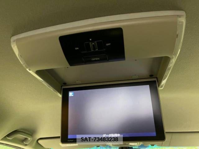 Honda e 2015-06 331521-4