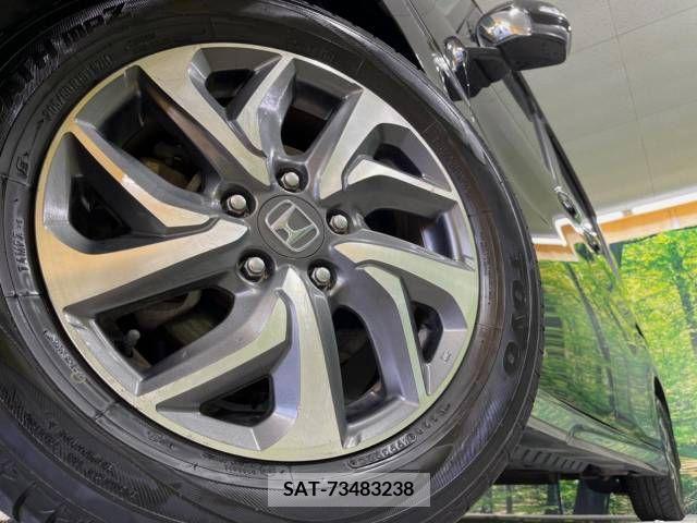 Honda e 2015-06 331521-8
