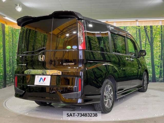 Honda e 2015-06 331521-17