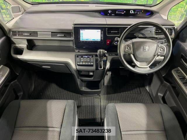 Honda e 2015-06 331521-1