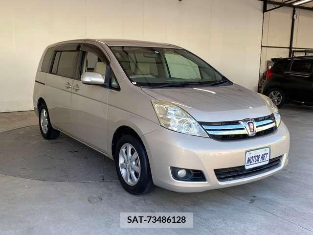 Toyota ISIS 2011-06 361873-18