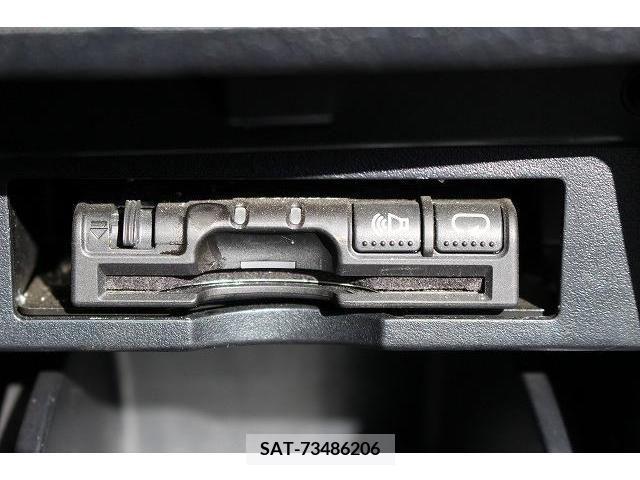 Toyota ALPHARD 2018-06 206137-6