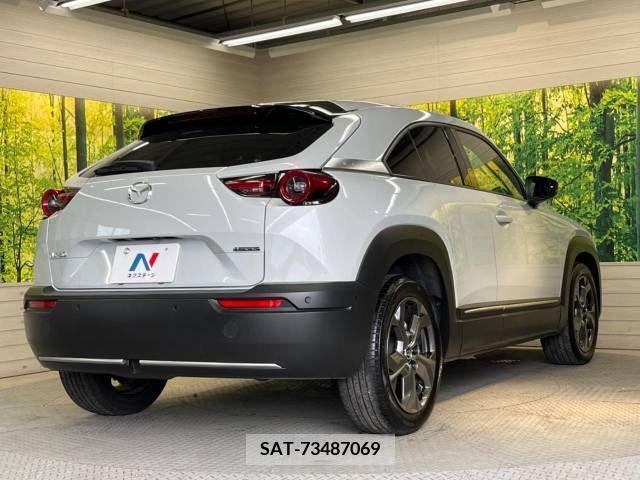 Mazda MX-30 2020-11 211297-17