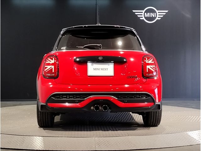 Bmw MINI 2022-02 185614-1