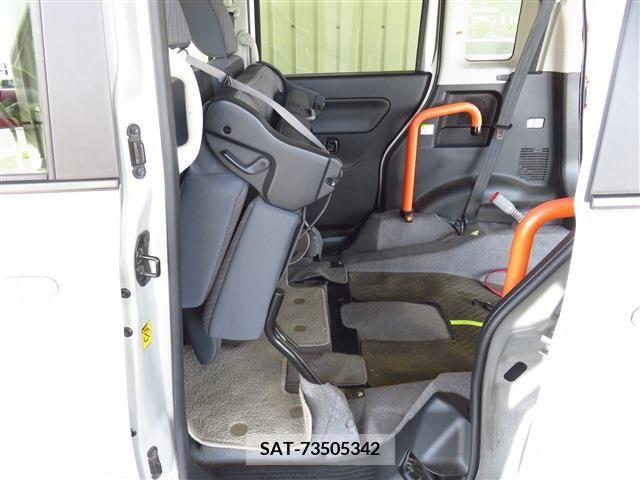 Suzuki SPACIA 2018-01 232030-11