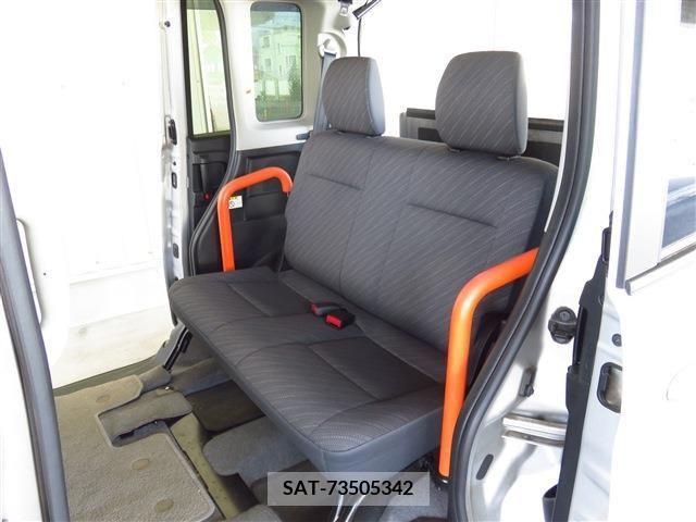 Suzuki SPACIA 2018-01 232030-14