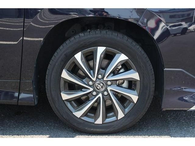 Toyota VOXY HYBRID 2022-03 8979-9