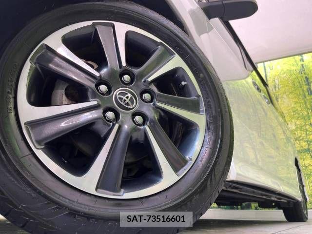 Toyota VOXY 2018-10 374564-11