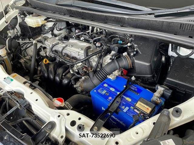 Toyota VOXY 2015-12 345792-19