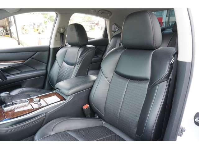 Nissan FUGA 2010-02 5312-7