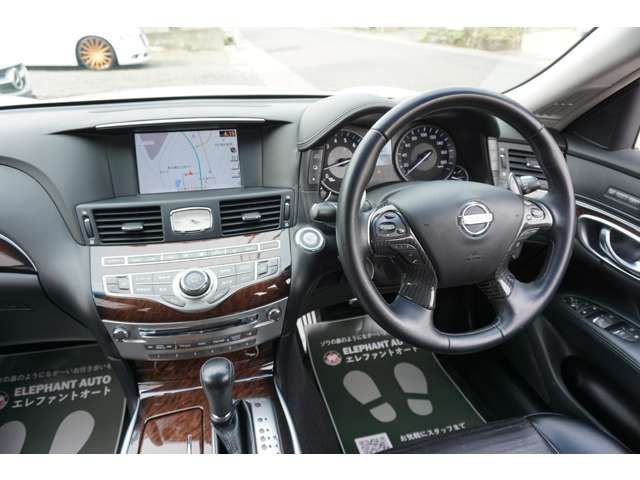 Nissan FUGA 2010-02 5312-3