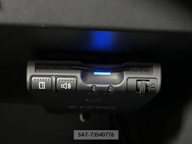 Nissan NOTE 2017-09 365356-6