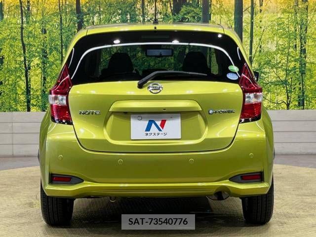Nissan NOTE 2017-09 365356-15